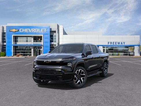 New 2024 Chevrolet Silverado EV RST image 8