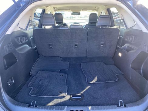 Used 2023 Ford Edge SEL image 9