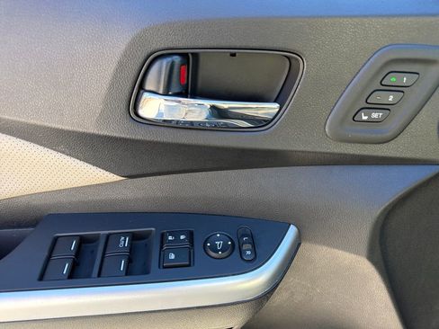Used 2016 Honda CR-V Touring image 15