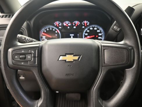 Used 2024 Chevrolet Silverado 1500 Custom image 11