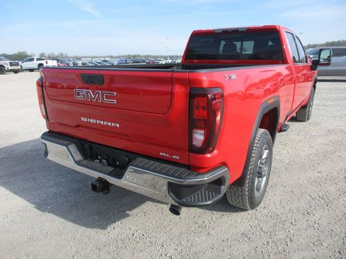 New 2026 GMC Sierra 3500 SLE w/ SLE Value Package image 4