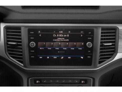 Used 2022 Volkswagen Atlas Cross Sport SE image 13