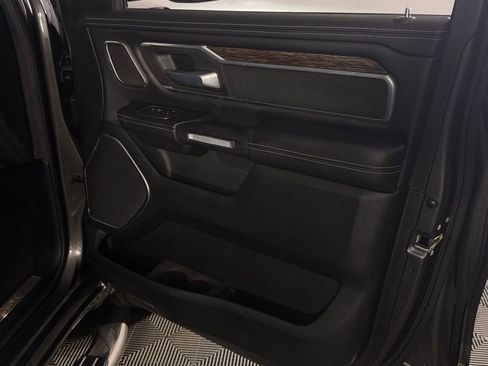 Used 2020 RAM 1500 Laramie image 30