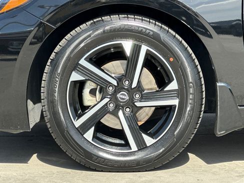 Used 2024 Nissan Sentra SV FWD image 24