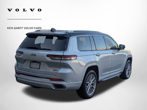 Used 2022 Jeep Grand Cherokee L Summit w/ Advanced Protech Group IV image 3