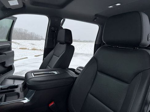 Used 2022 GMC Sierra 1500 SLT w/ SLT Premium Plus Package image 31