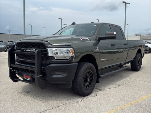 Used 2022 RAM 3500 Tradesman AWD/4WD image 2