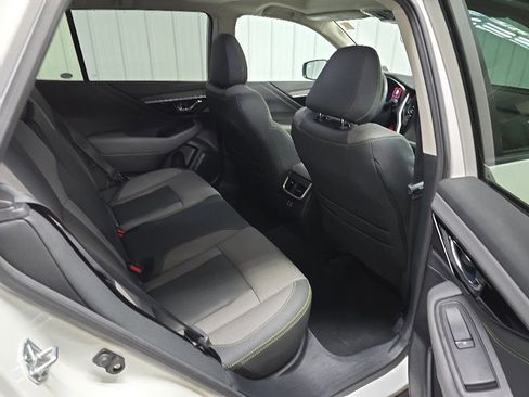 Used 2025 Subaru Outback Onyx Edition w/ Popular Package #2 AWD/4WD image 18