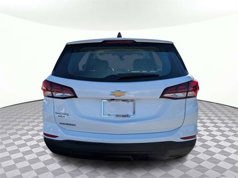 Used 2023 Chevrolet Equinox LS image 4
