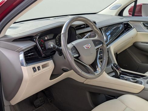 Used 2020 Cadillac XT6 Premium Luxury image 12