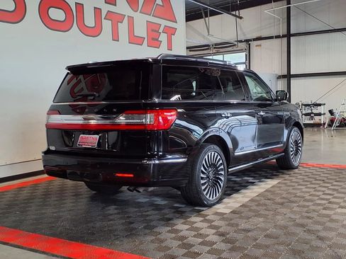 Used 2018 Lincoln Navigator Black Label image 8