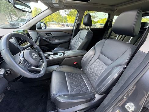 Used 2023 Nissan Rogue Platinum AWD/4WD image 23