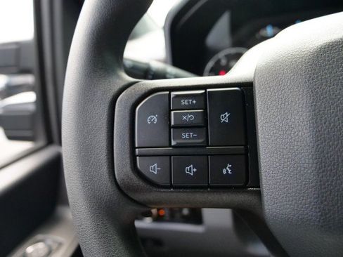 Used 2025 Ford F250 XL RWD image 18