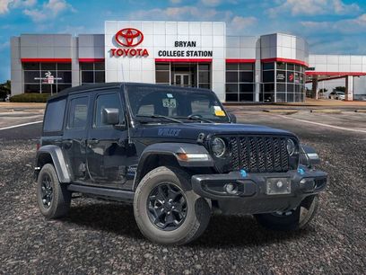 Used 2023 Jeep Wrangler Unlimited w/ Cold Weather Group