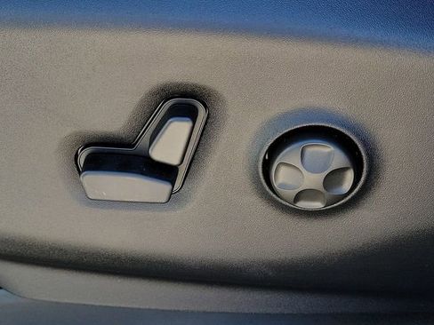 New 2026 Chrysler Pacifica Select image 13