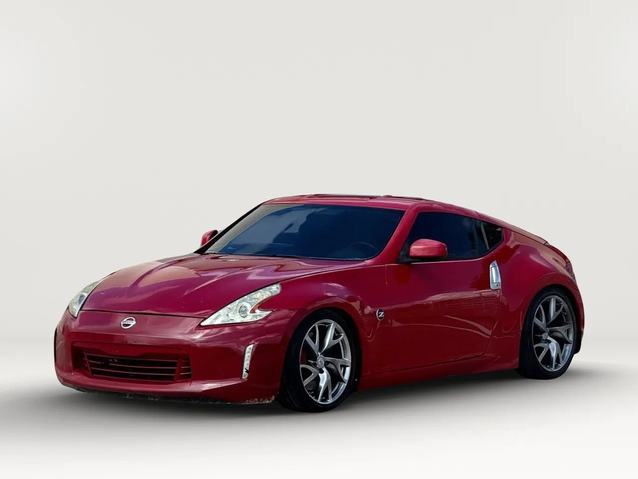 Used 2016 Nissan 370Z Coupe RWD image 3