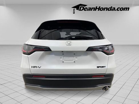 New 2027 Honda HR-V Sport image 4