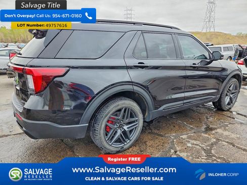 Used 2025 Ford Explorer ST-Line w/ Premium Package AWD/4WD image 4