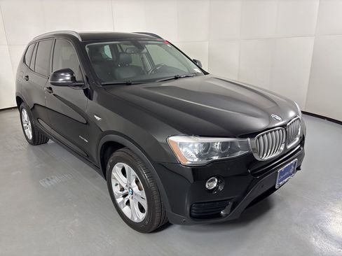 Used 2017 BMW X3 xDrive35i image 2