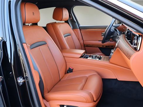 Certified 2021 Rolls-Royce Ghost image 24