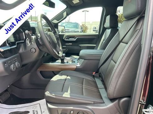 New 2026 Chevrolet Silverado 1500 High Country w/ Midnight Edition AWD/4WD image 15
