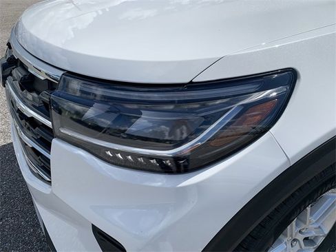 New 2025 Ford Explorer Active image 9