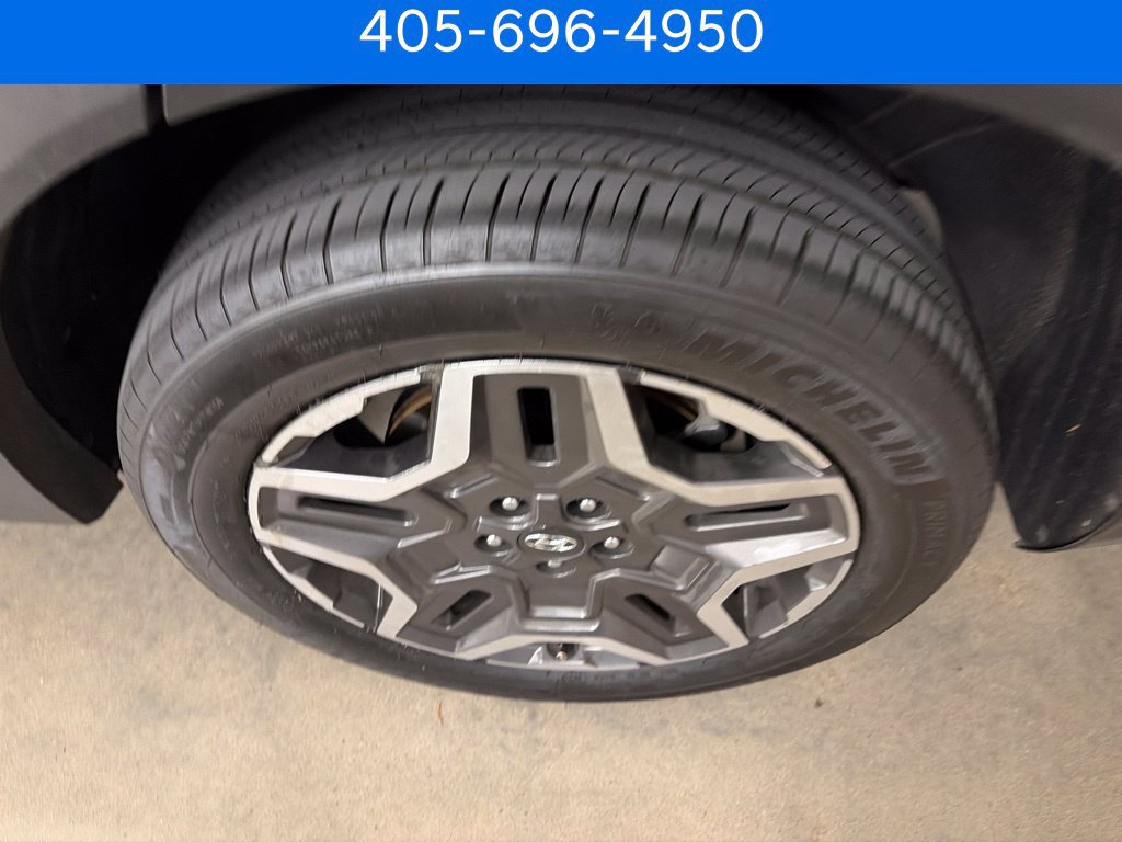 Used 2021 Hyundai Santa Fe Limited AWD/4WD image 9