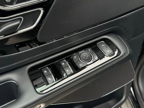 New 2026 Lincoln Aviator AWD image 14