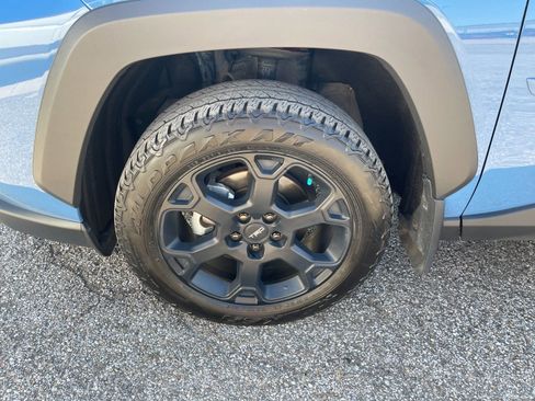 Used 2024 Toyota RAV4 TRD Off-Road w/ Weather Package AWD/4WD image 32