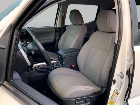 Used 2023 Toyota Tacoma SR5 RWD image 8