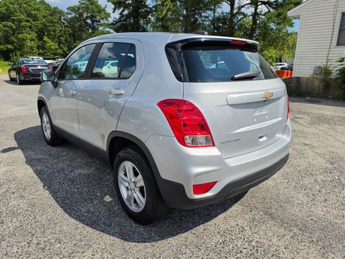 Used 2018 Chevrolet Trax LS AWD/4WD image 7