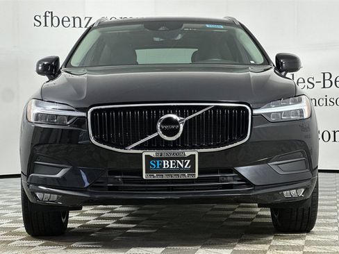 Used 2021 Volvo XC60 T5 Momentum image 9