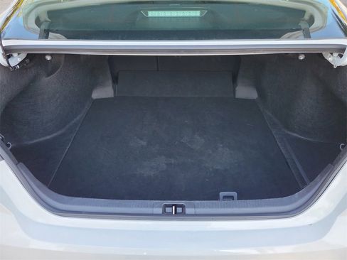 Used 2025 Toyota Camry LE image 9