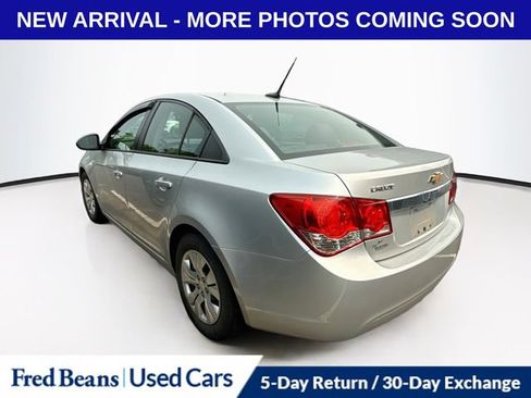 Used 2014 Chevrolet Cruze LS FWD image 8