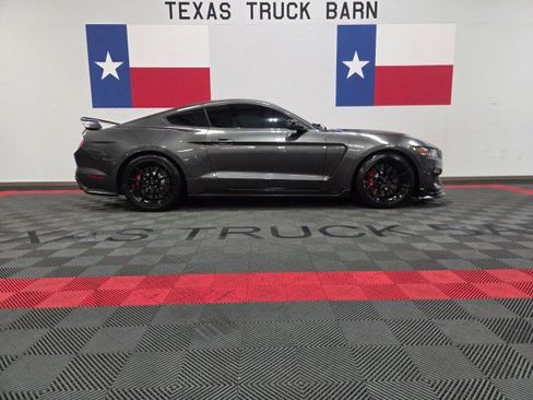 Used 2016 Ford Mustang Shelby GT350 w/ Technology Package RWD image 13
