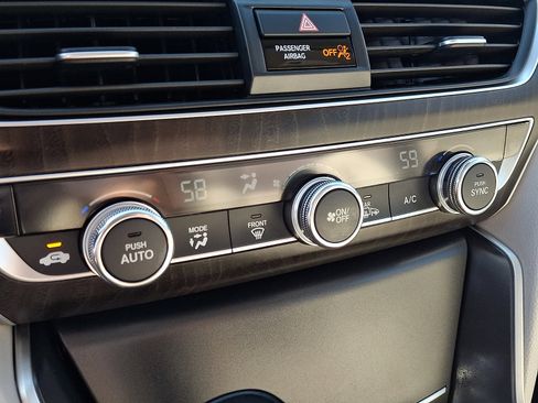 Certified 2018 Honda Accord EX-L image 19