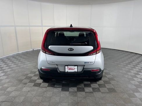 Used 2021 Kia Soul EX image 5