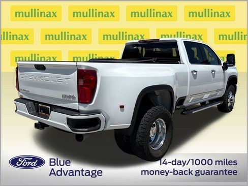 Used 2024 Chevrolet Silverado 3500 High Country w/ High Country Premium Package AWD/4WD image 4