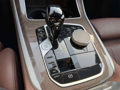 Certified 2022 BMW X5 xDrive40i w/ Premium Package image 15