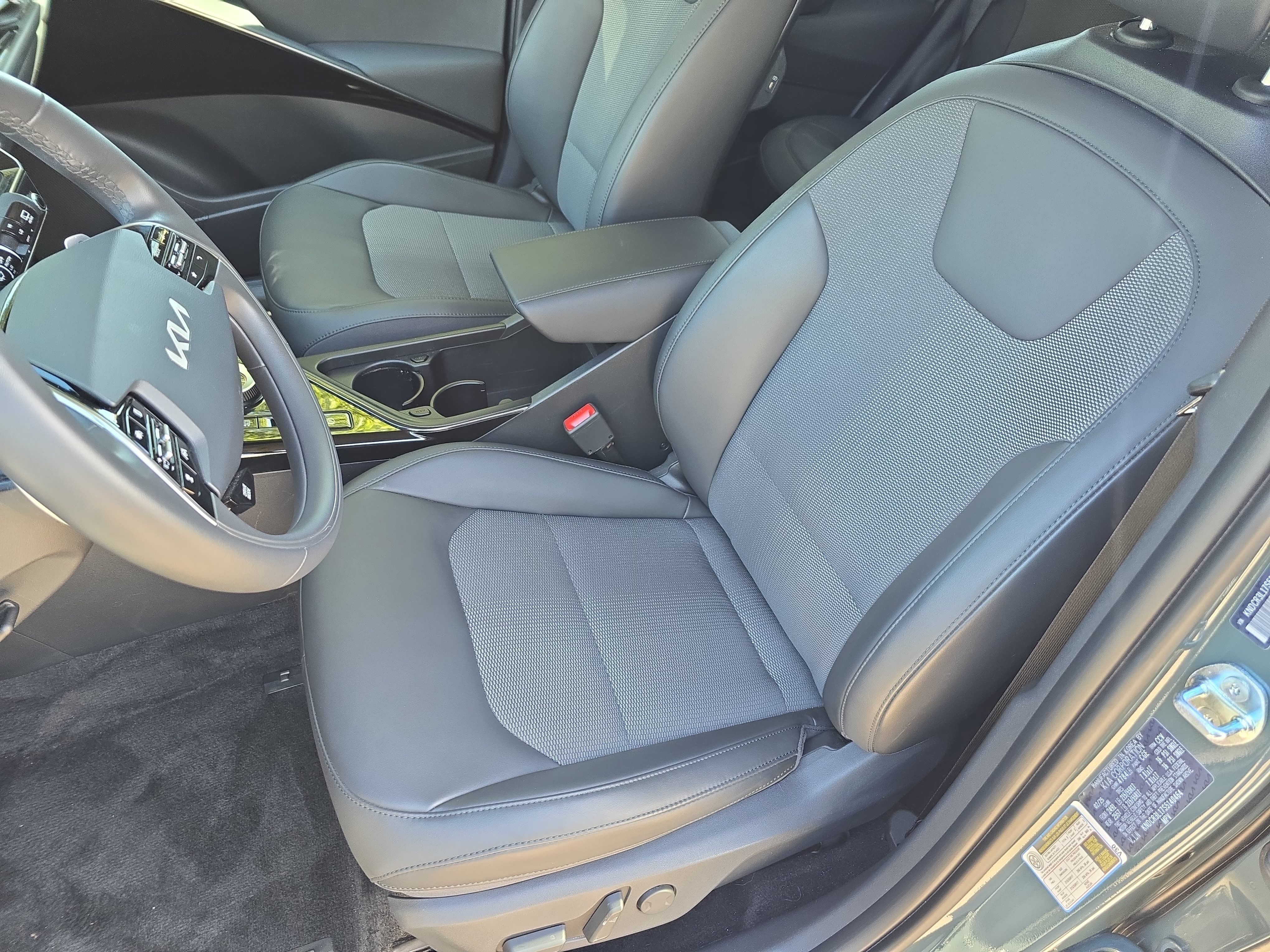 Used 2025 Kia Niro Wind FWD image 15