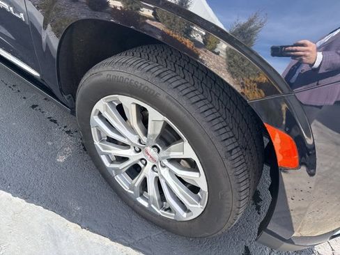 Used 2022 GMC Yukon Denali image 11