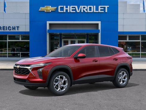 New 2026 Chevrolet Trax LS image 2