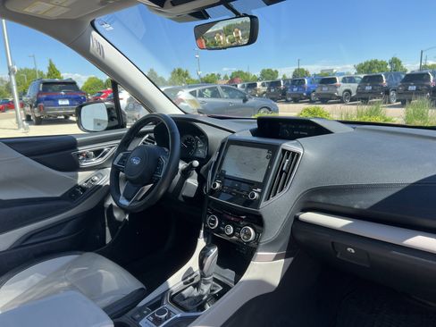 Used 2023 Subaru Forester Limited AWD/4WD image 17
