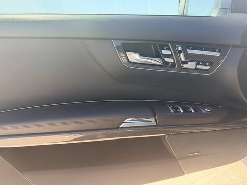 Used 2012 Mercedes-Benz CL 63 AMG image 15