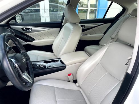 Used 2022 INFINITI Q50 Luxe w/ Cargo Package AWD/4WD image 11