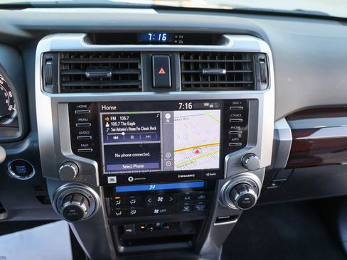 Used 2024 Toyota 4Runner Limited image 23