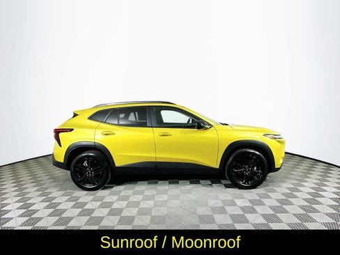 Used 2024 Chevrolet Trax ACTIV w/ Sunroof Package image 11