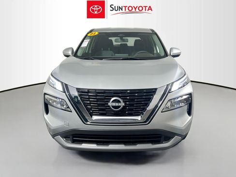 Used 2023 Nissan Rogue SV FWD image 10