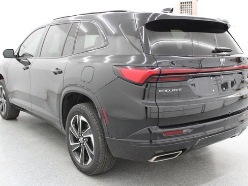 Used 2025 Buick Enclave Sport Touring image 6