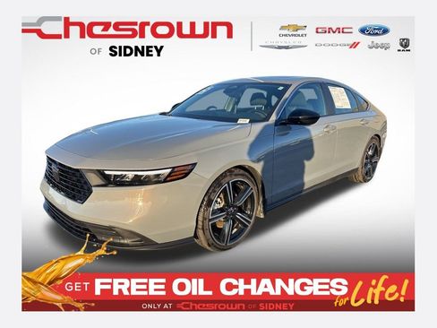 Used 2025 Honda Accord Sport image 1